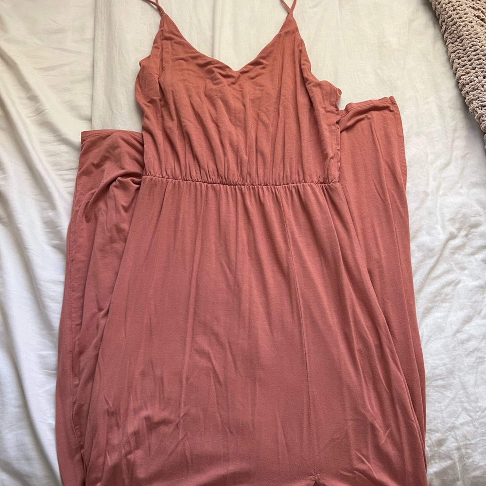 Maxi dress with slit